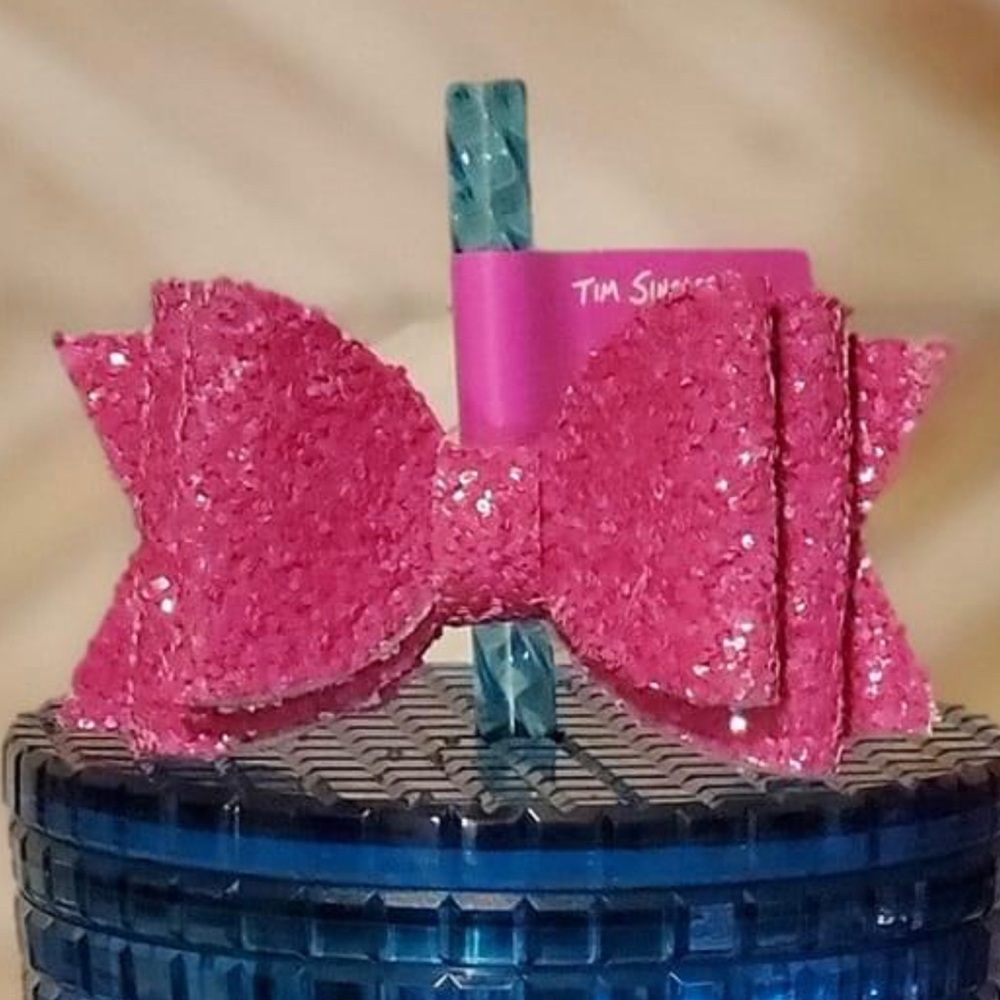 Bow topper reserved